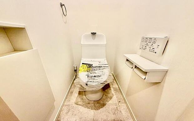 《トイレ》 ■トイレは明るい空間で清潔感があります。
