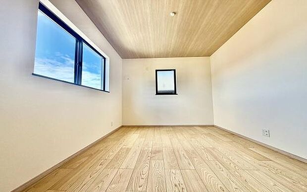 《洋室》 くつろぎの場としてだけでなく、趣味や仕事のパーソナルスペースとしても活躍する洋室。個の時間をたっぷり楽しめる快適空間です。