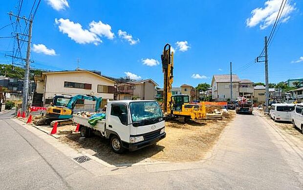 《現地》 さわやかな風が渡りたっぷり陽光がふりそそぐ立地。