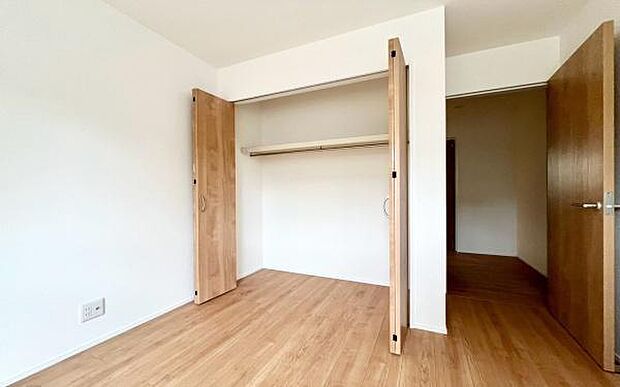 《収納》　■使い勝手の良い収納です