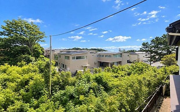 《眺望》 ■「空」×「光」×「風」。開放感を具現化したような現地は、まさに「永住の地」としての選択肢です。