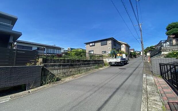 《外観》 ■豊かな光が照らすこの場所は、たわいもない会話を楽しみ、ゆったりとした時間を過ごす場所。家族の日常が刻まれる大切な空間です。