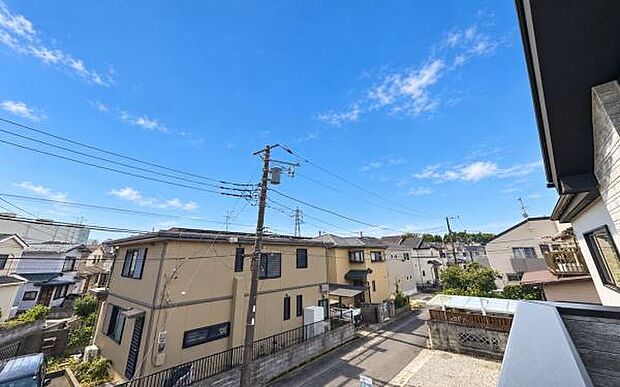 《眺望》 ■「空」×「光」×「風」。開放感を具現化したような現地は、まさに「永住の地」としての選択肢です。
