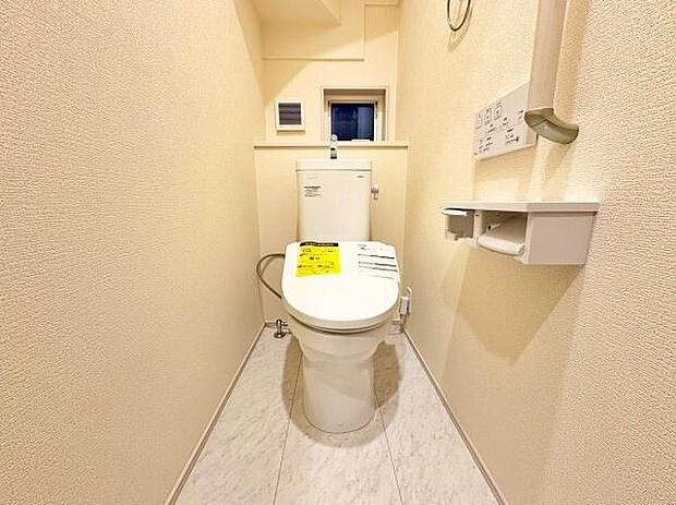 清潔感と快適さと心地よさ♪毎日使うトイレだから心地よい空間に保ちたい。もちろんウォシュレット完備。