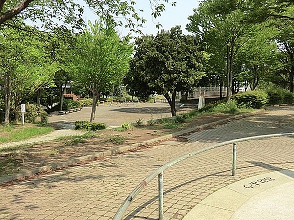 領家四丁目公園まで613m