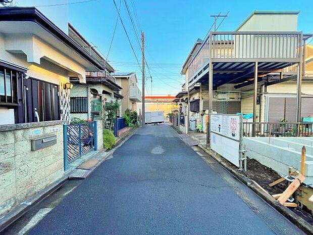 人通り車通りも少なくお子様がいらっしゃるご家庭も安心してお住まいになれます。