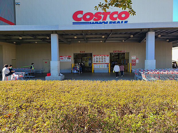 コストコホールセール座間倉庫店まで1536m、人気の会員制倉庫型ショップ。食品から衣服・家電など様々な商品を扱っています。オリジナルのピザやパンも人気です。
