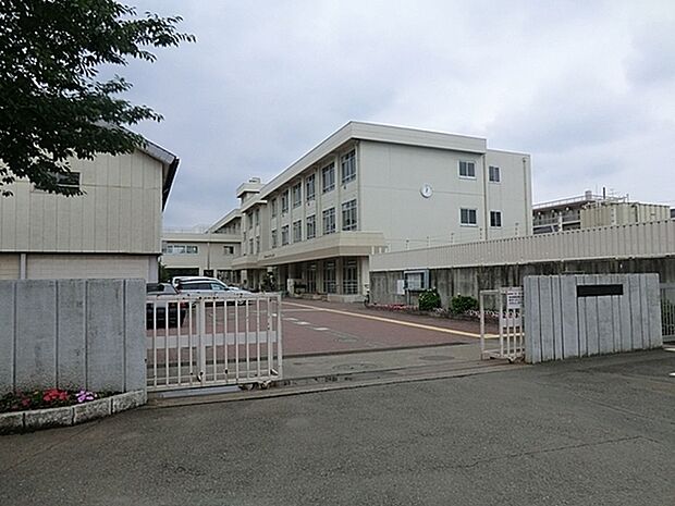 相模原市立新町中学校まで671m
