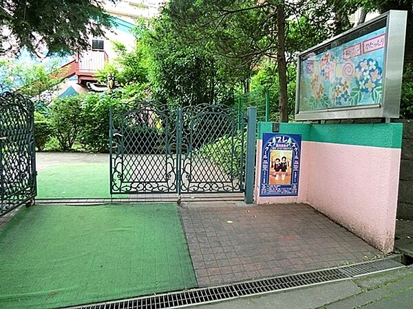 プレスクール若葉幼稚園まで661m