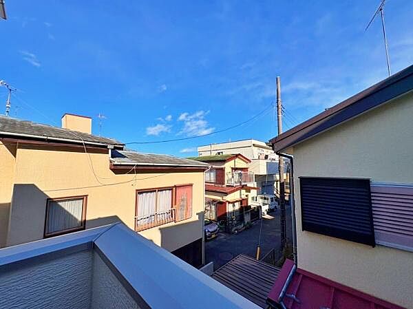 閑静な住宅街が広がる静かな場所です