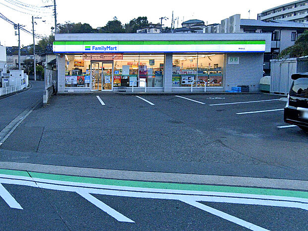 ファミリーマート舞岡町店まで1279m