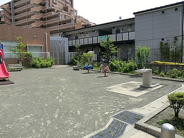 台もちのき公園まで598m