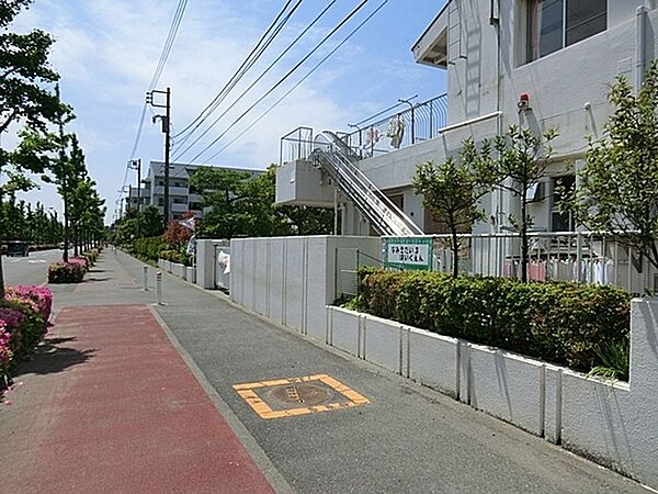 並木第三保育園まで276m