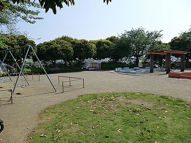 椎名谷公園まで857m