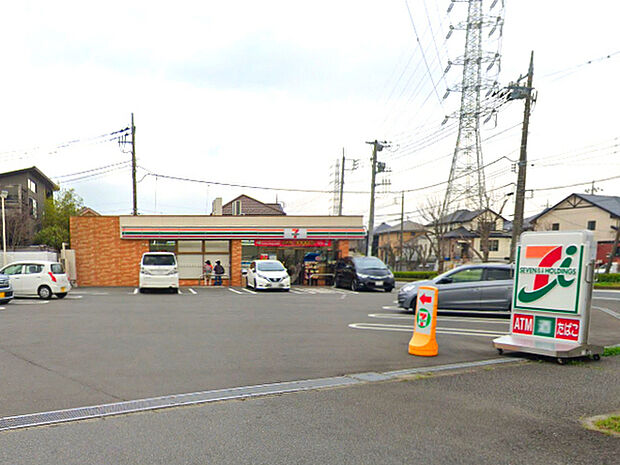 セブンイレブン横浜恩田町店まで2509m