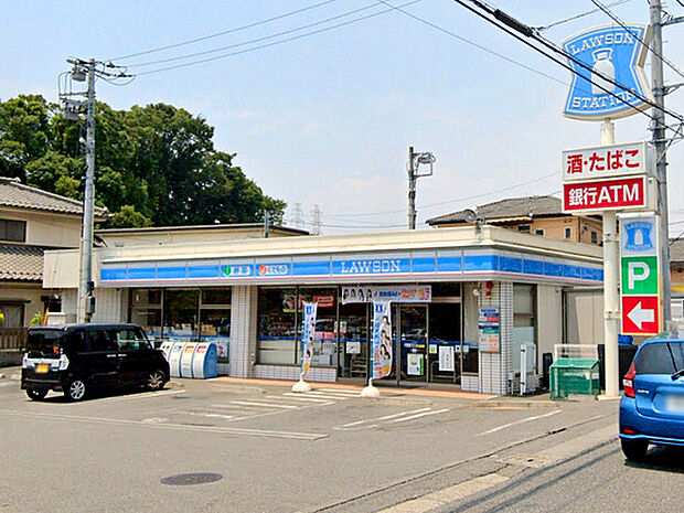 ローソン泉新橋町店まで592m