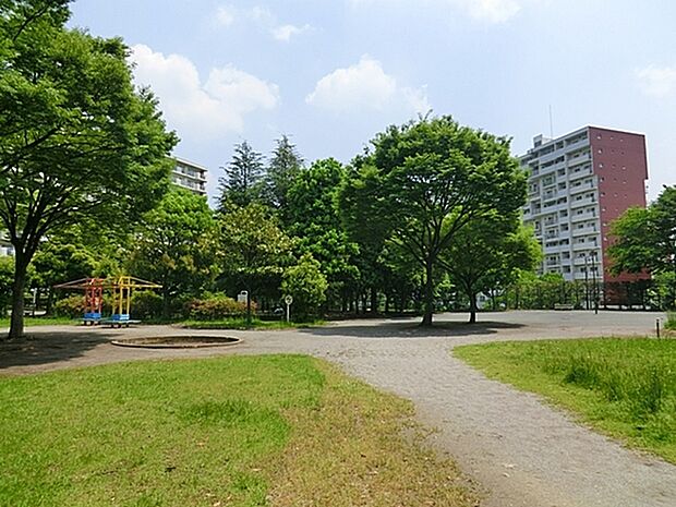 白山公園まで439m