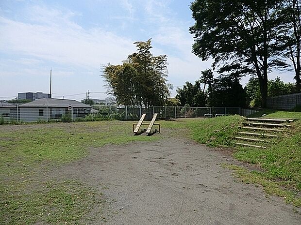 小園地域公園まで271m