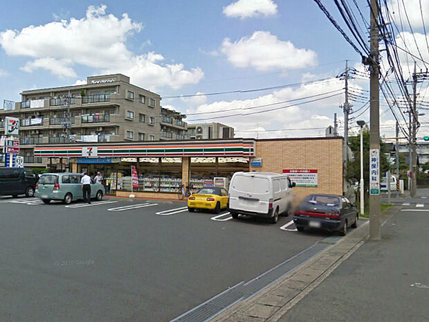 セブンイレブン川崎下小田中店まで538m、コンビニもあって便利です