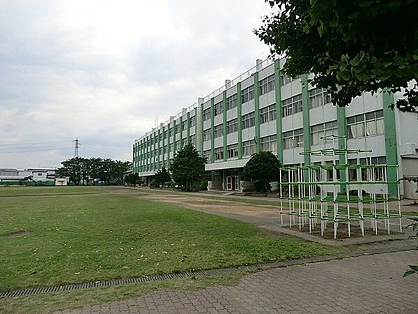大和市立上和田小学校まで568m
