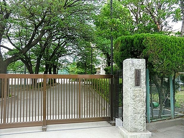 町田市立南中学校まで550m