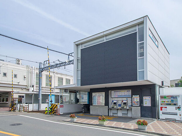 京急大師線「鈴木町」駅まで607m、駅近くにイトーヨーカドーとヤマダ電機がありお買い物に便利です