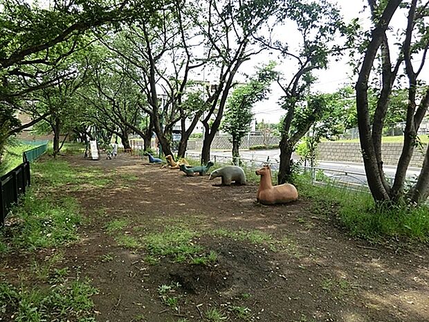 御獄山公園まで331m