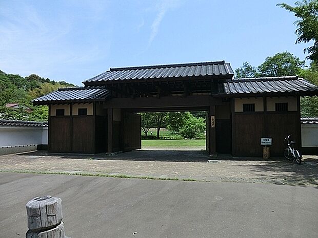 座間谷戸山公園まで1459m