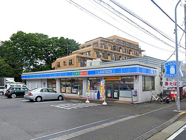 ローソン新港北宮原店まで472m、横浜上麻生道路沿いにあるコンビニです