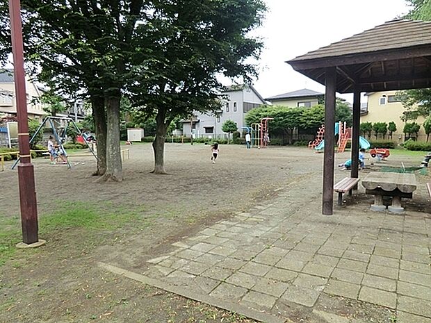深堀公園まで588m