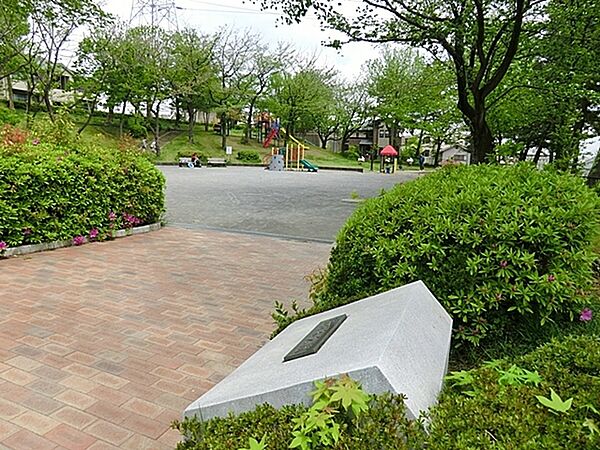 稲荷谷公園まで396m