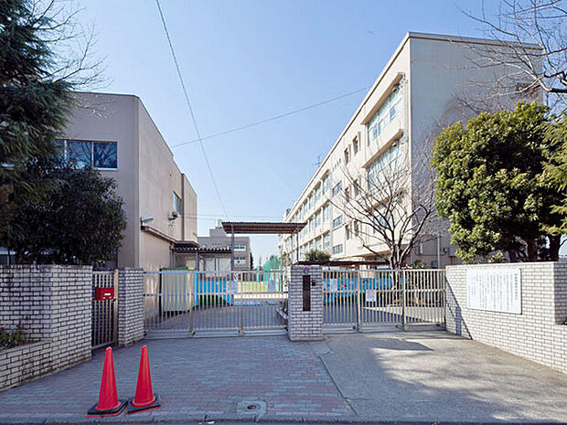 横浜市立つつじが丘小学校まで201m