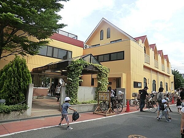 玉幼稚園まで274m