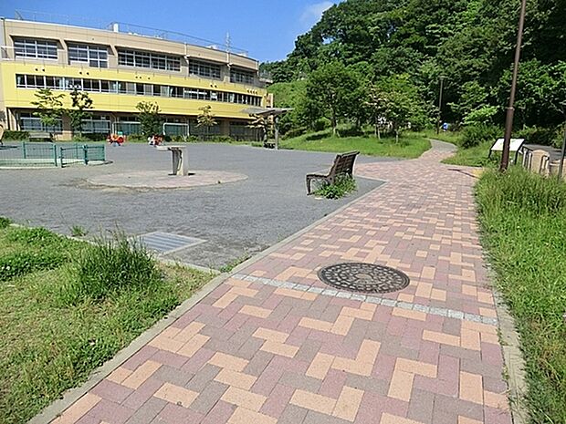 戸塚公園まで342m