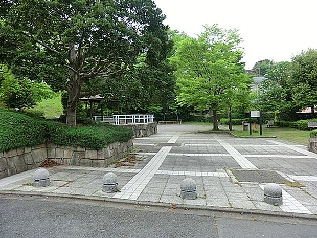 小山田桜台ねむの木公園まで929m
