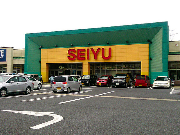 西友阿久和店まで1488m、お隣にドラッグストア「クリエイト」があります