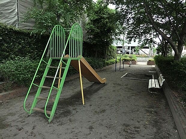 さくら小町公園まで865m