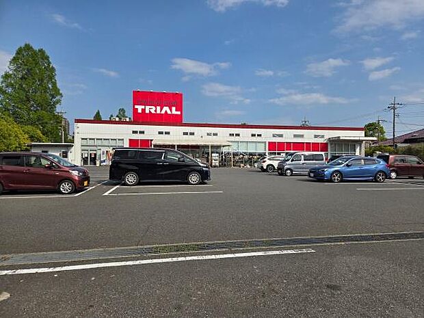 ディスカウントストアトライアルあすみが丘店まで2233m