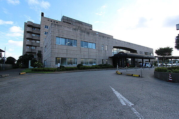 新八街総合病院まで1222m