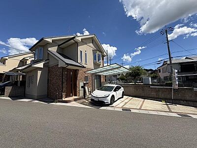 外観:間口がとても広いお家です♪ 外観:間口がとても広いお家です♪