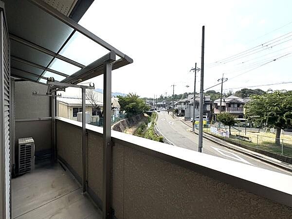南側バルコニー日当り良好です。