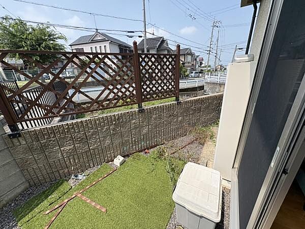 南側にお庭があるので日当たり良好