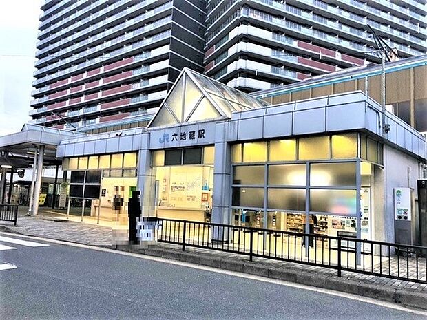 六地蔵駅(JR 奈良線)まで431m