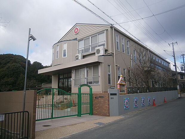 小野幼稚園まで287m