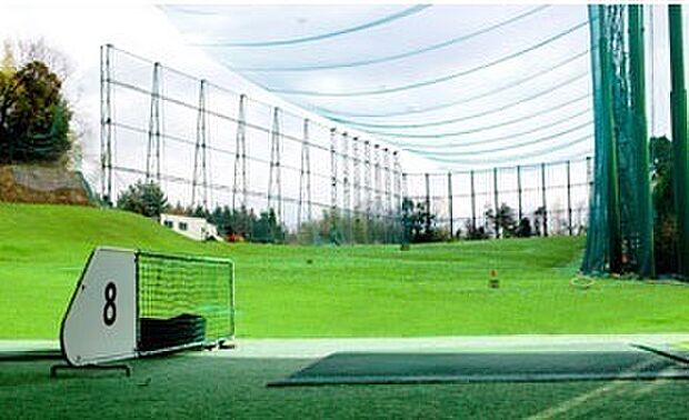 六地蔵ゴルフ株式会社まで1047m