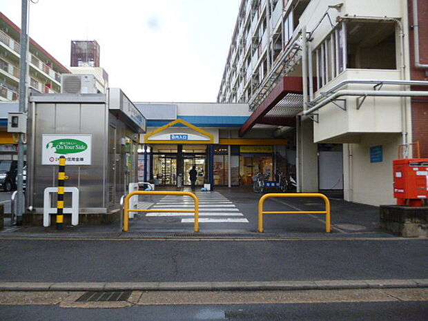 スーパー山田屋桃山店まで743m