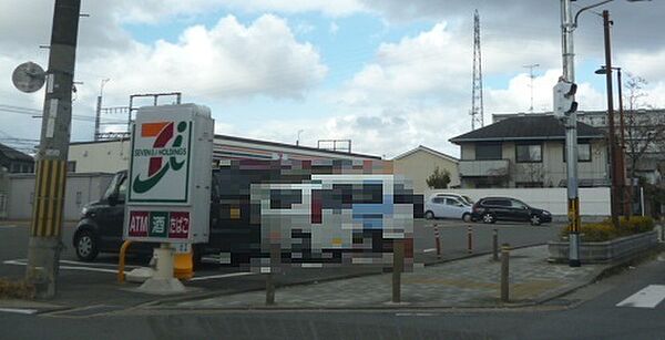 セブンイレブン伏見向島津田町店まで426m