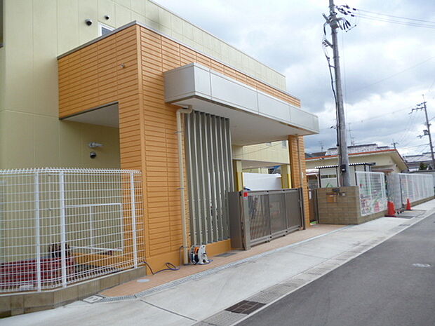 かおり幼稚園まで249m