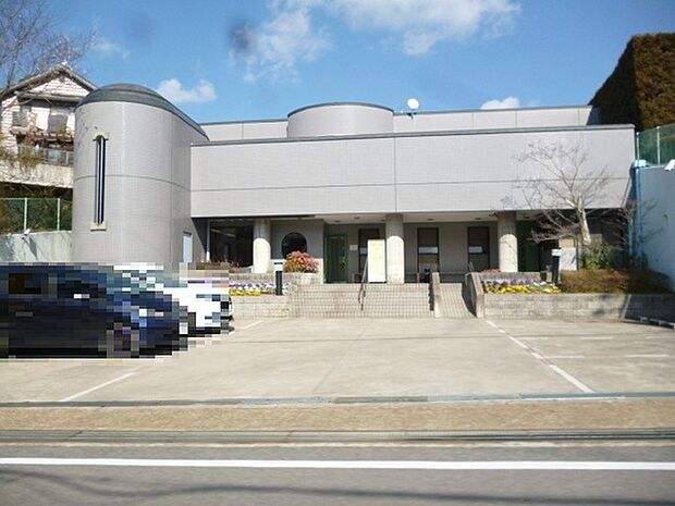 林屋動物診療室まで734m