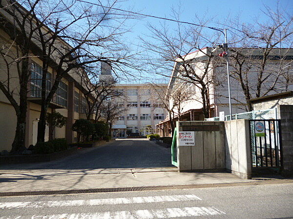宇治市立木幡中学校まで764m